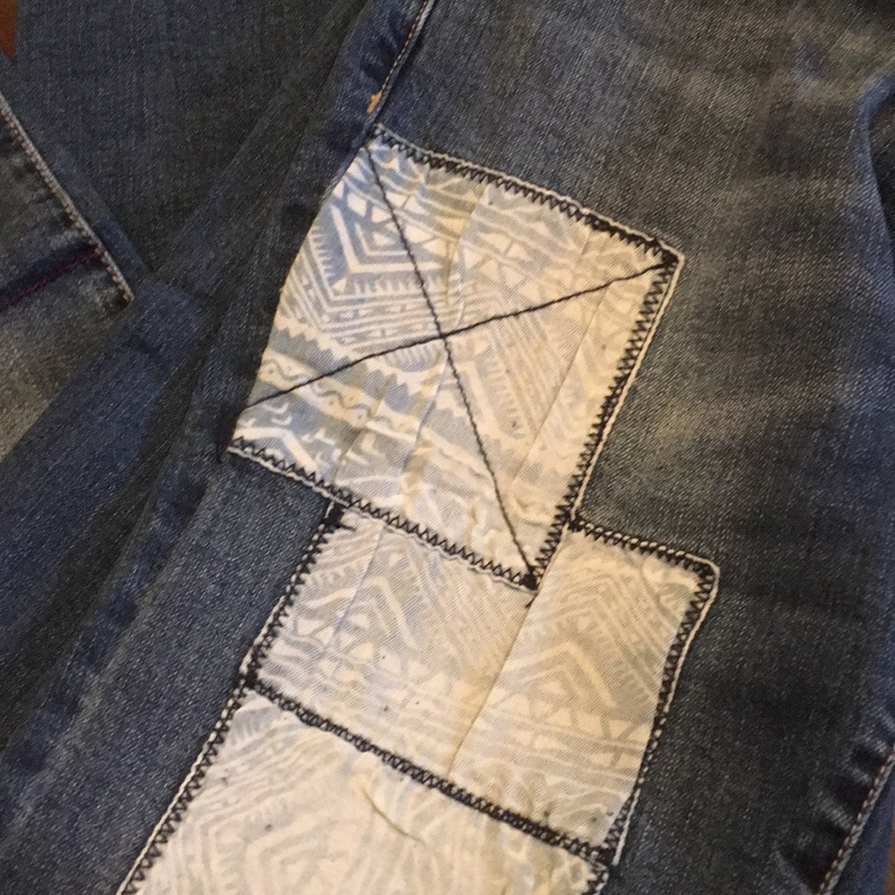 🆕 💙 Patchwork Denim Jeans - Picture 7 of 8